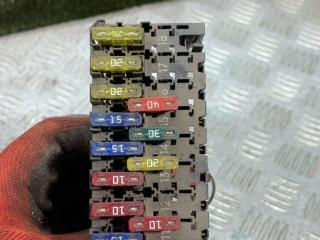 блок предохранителей Mercedes-Benz E-Класс W210/S210 [рестайлинг] 1999, 3.2 л., дизель, АКПП, седан, 0015458401