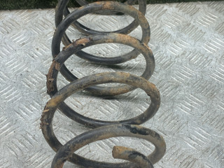 пружина передняя Audi 80 B2 1984, 1.6 л., бензин, МКПП, седан