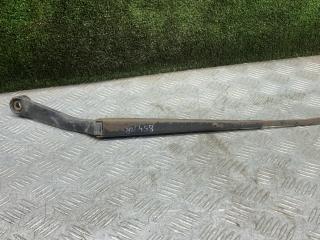 щеткодержатель (поводок стеклоочистителя, дворник) Mazda 626 GF 1997, 1.8 л., бензин, АКПП, седан