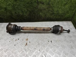 полуось передняя правая (приводной вал, ШРУС) Volkswagen Passat B5 [рестайлинг] 2001, 1.8 л., бензин, МКПП, седан