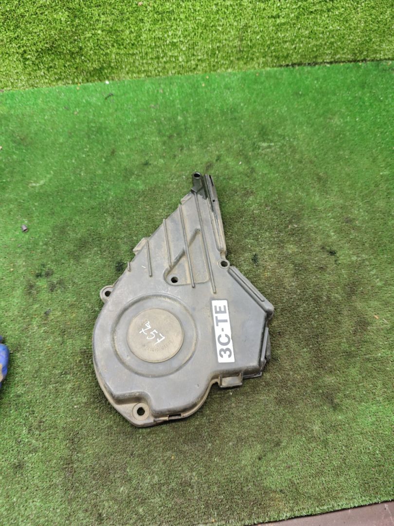 защита (кожух) ремня ГРМ Toyota Picnic 1 поколение XM10 2001, 2.2 л., 3C-TE, дизель, МКПП, минивэн, 3CTE, 9085001357 - фото №1