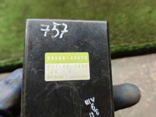 блок управления (другие) Toyota Picnic 1 поколение XM10 2001, 2.2 л., 3C-TE, дизель, МКПП, минивэн, 8865044070