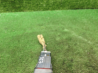 кнопка аварийной сигнализации Mazda 323 5 поколение 1998, 1.5 л., бензин, МКПП, хетчбэк 3 дв.