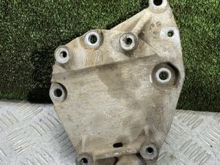 кронштейн компрессора кондиционера Chrysler Stratus 1 поколение 1998, 2.0 л., бензин, МКПП, седан, 4792077