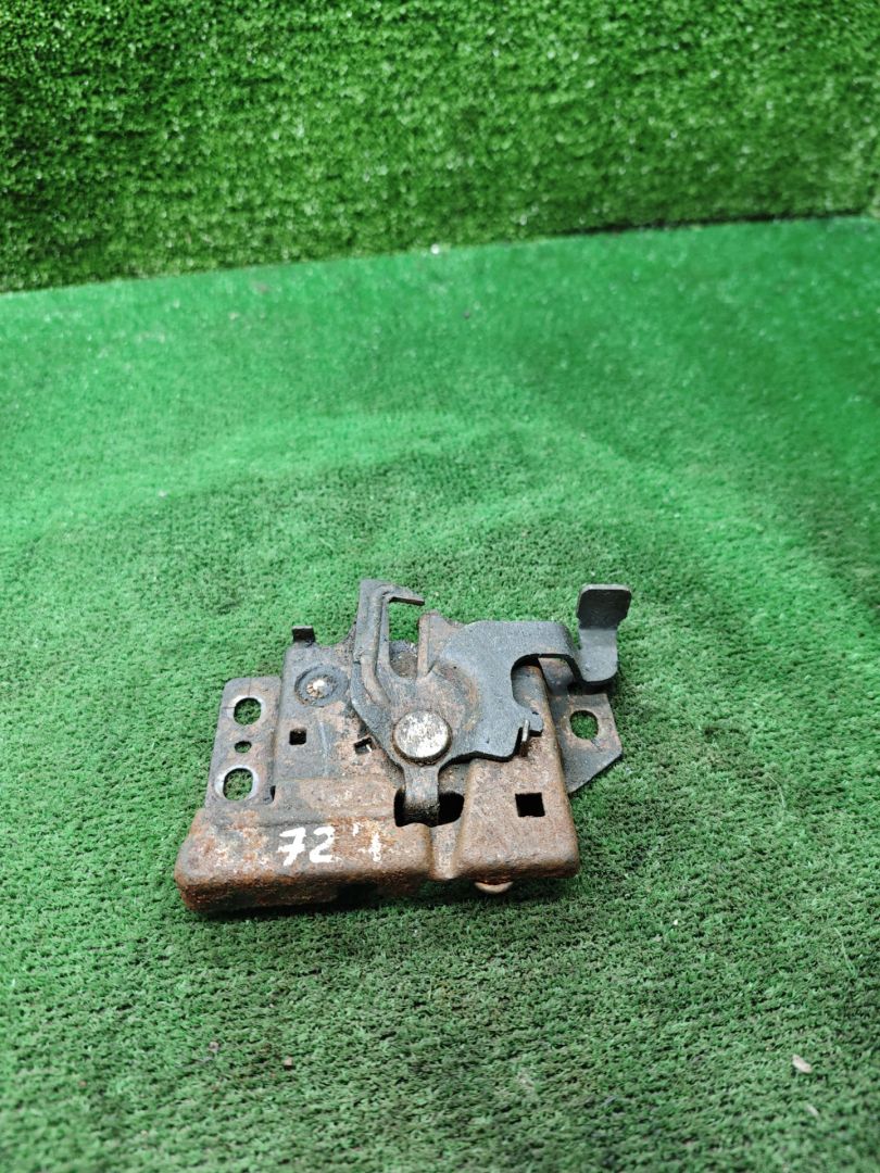 замок капота Rover 200 Series 3 поколение 1997, 1.4 л., бензин, МКПП, хетчбэк 5 дв. - фото №1