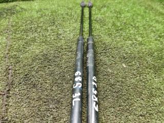 амортизатор крышки багажника (3-5 двери) Volkswagen Golf 3 поколение 1995, 1.3 л., бензин, МКПП, хетчбэк 3 дв.