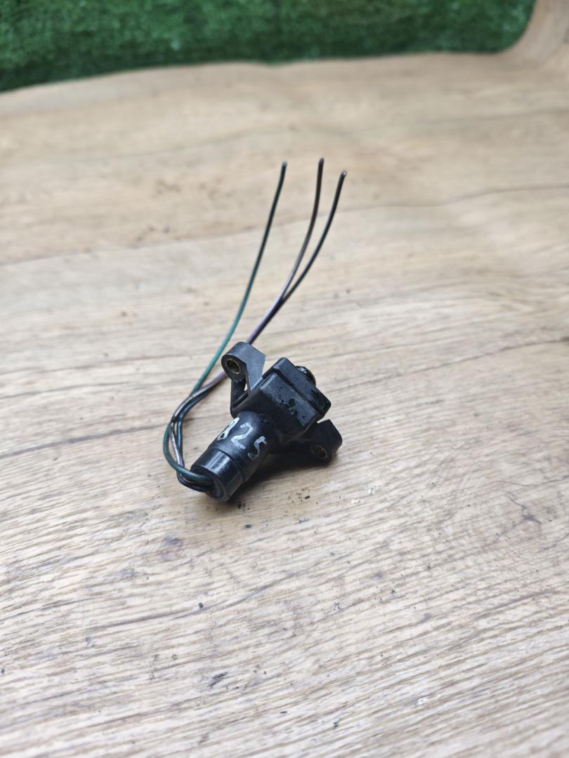 датчик абсолютного давления Chrysler Voyager 3 поколение 1997, 2.4 л., бензин, МКПП, минивэн, 5269983 - фото №1