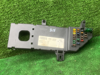 блок предохранителей Opel Vectra C 2003, 2.0 л., дизель, МКПП, седан, 24443147