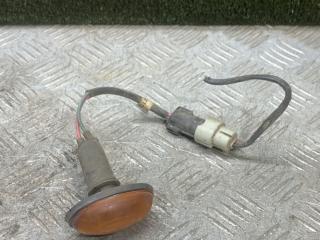 повторитель поворота на крыле правый Chrysler Voyager 3 поколение 1999, 2.5 л., дизель, МКПП, минивэн