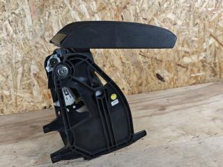 подлокотник Skoda Octavia 3 поколение (A7) 2013, 1.8 л., бензин, МКПП, лифтбэк, 5E0864207