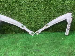 петля капота Renault Duster 1 поколение [рестайлинг] 2017, 2.0 л., бензин, МКПП, внедорожник 5 дв., полный привод, 654007102R, 654016409R