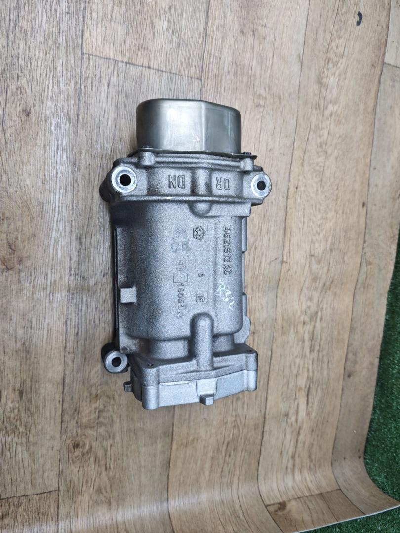 вал балансирный Dodge Caravan 4 поколение 2002, 2.4 л., бензин, АКПП, минивэн - фото №1