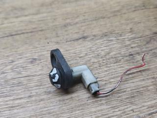 концевик дверной Toyota Avensis 1 поколение (T220) 1998, 2.0 л., дизель, МКПП, седан