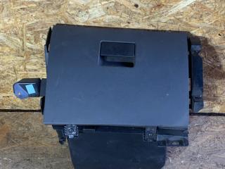 бардачок Ford C-Max 1 поколение 2006, 2.0 л., бензин, МКПП, минивэн