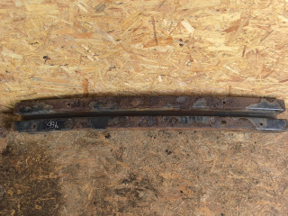 усилитель бампера переднего Opel Sintra 1 поколение 1997, 2.2 л., X 22 XE, бензин, МКПП, минивэн