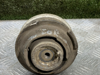 подушка крепления двигателя Mercedes-Benz C-Класс W202/S202 [рестайлинг] 1997, 1.8 л., бензин, МКПП, седан, 233000023