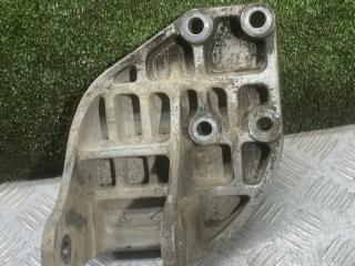 кронштейн (крепление) Kia Carnival 1 поколение [рестайлинг] 2005, 2.9 л., CRDi, дизель, МКПП, минивэн