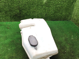 бачок омывателя Renault Duster 1 поколение [рестайлинг] 2017, 2.0 л., бензин, МКПП, внедорожник 5 дв., полный привод, 289106288R