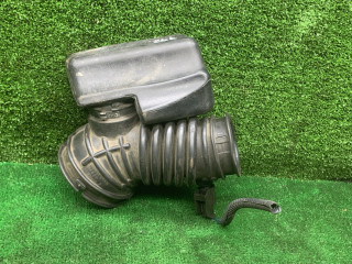 патрубок воздушного фильтра Chrysler Voyager 4 поколение 2002, 2.4 л., бензин, МКПП, минивэн, 04861415AB