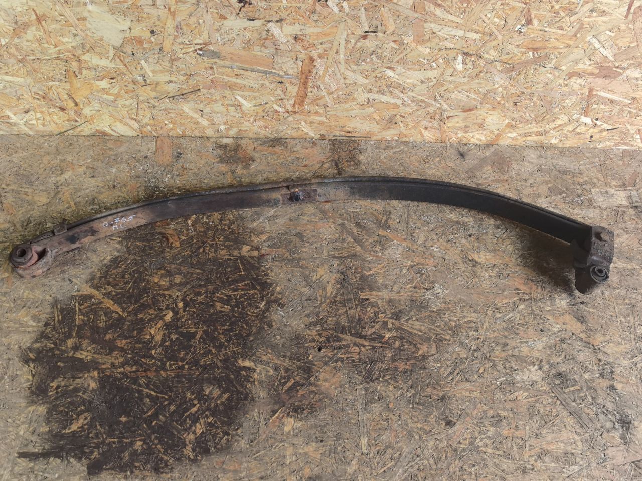 рессора передняя Mercedes-Benz T1 207-210D W601 1990, 2.3 л., дизель, МКПП, микроавтобус - фото №1