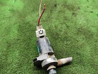 насос (моторчик) омывателя фар Toyota Corolla 7 поколение (E100) 1995, 1.3 л., 4E-FE, бензин, МКПП, хетчбэк 3 дв.