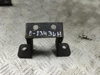 петля крышки багажника Opel Frontera A 1992, 2.4 л., бензин, МКПП, внедорожник 5 дв.