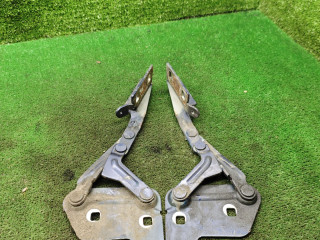 петля капота Citroen Xantia 1 поколение [рестайлинг] 2000, 2.0 л., бензин, МКПП, хетчбэк 5 дв.