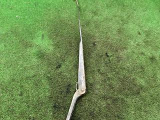 щеткодержатель (поводок стеклоочистителя, дворник) Daewoo Lanos T100 2000, 1.5 л., бензин, МКПП, хетчбэк 5 дв.