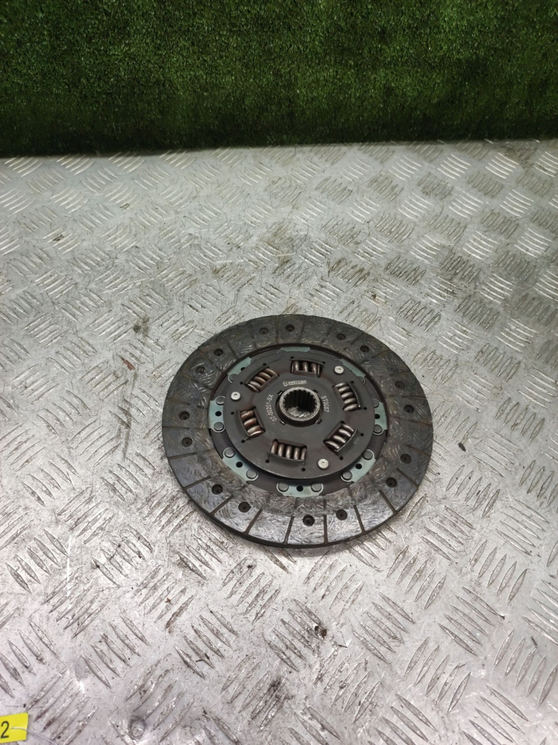 диск сцепления Toyota Picnic 1 поколение XM10 2000, 2.2 л., дизель, МКПП, минивэн - фото №1