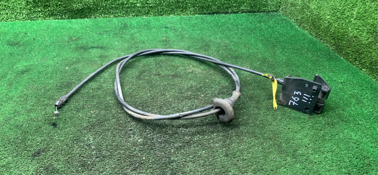 трос капота Opel Sintra 1 поколение 1998, 2.2 л., X 22 XE, бензин, МКПП, минивэн - фото №1