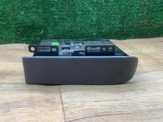 пепельница Chrysler Voyager 3 поколение 1997, 2.4 л., бензин, МКПП, минивэн