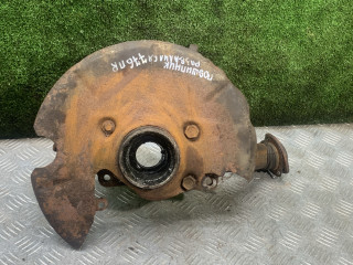 кулак поворотный правый Lada 2121 Niva 1 поколение [рестайлинг] 2013, 1.7 л., бензин, МКПП, внедорожник 5 дв.