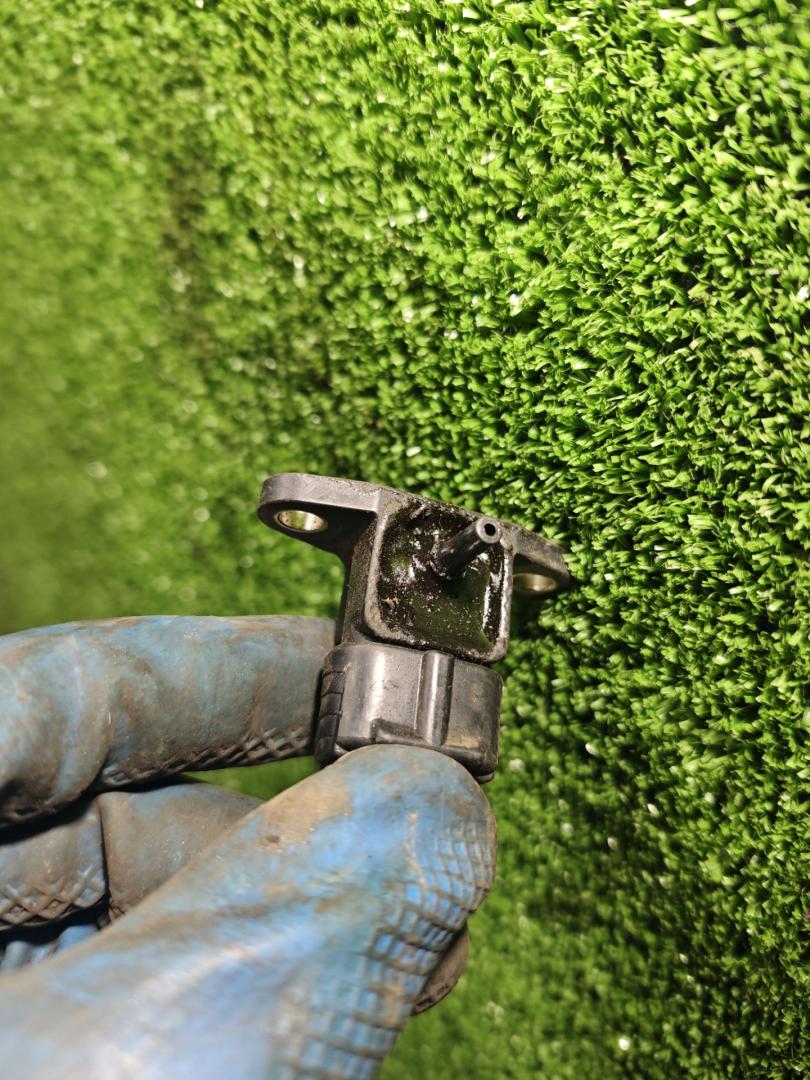 датчик абсолютного давления Toyota Avensis 1 поколение (T220) 1998, 2.0 л., дизель, МКПП, седан - фото №1