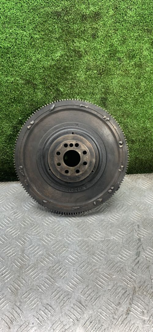 маховик Mercedes-Benz T1 207-210D W601 1990, 2.3 л., дизель, МКПП, микроавтобус - фото №1