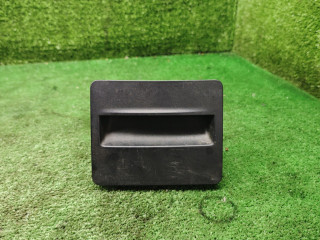 пепельница Skoda Octavia 3 поколение (A7) 2013, 1.8 л., бензин, МКПП, лифтбэк, 5E08632849B9