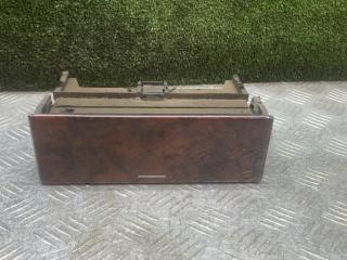 бардачок Mercedes-Benz E-Класс W210/S210 [рестайлинг] 2001, 2.7 л., дизель, МКПП, седан, 2106830091