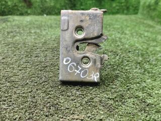 замок двери задней правой Volkswagen Jetta 2 поколение [рестайлинг] 1991, 1.8 л., бензин, МКПП, седан