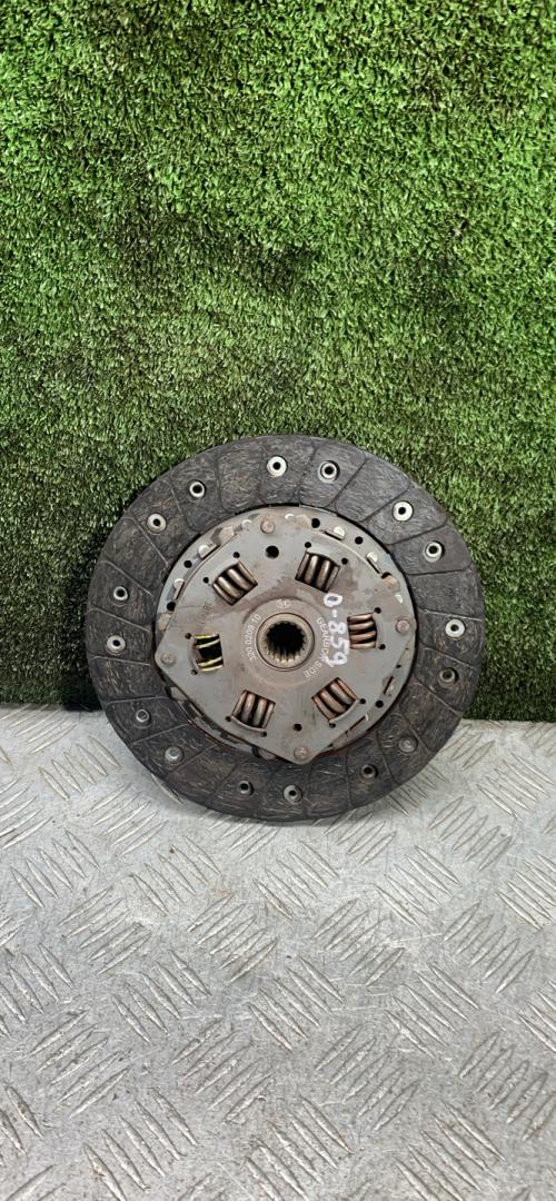 диск сцепления Citroen Xantia 1 поколение 1995, 1.6 л., бензин, МКПП, хетчбэк 5 дв. - фото №1