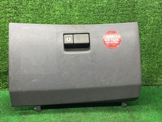 бардачок Toyota Avensis 1 поколение (T220) 2000, 2.0 л., 2C-T, дизель, МКПП, универсал