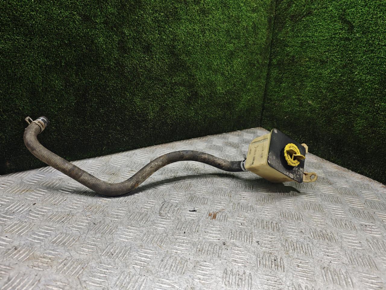 бачок гидроусилителя Chrysler Voyager 3 поколение 1999, 2.4 л., бензин, АКПП, минивэн - фото №1