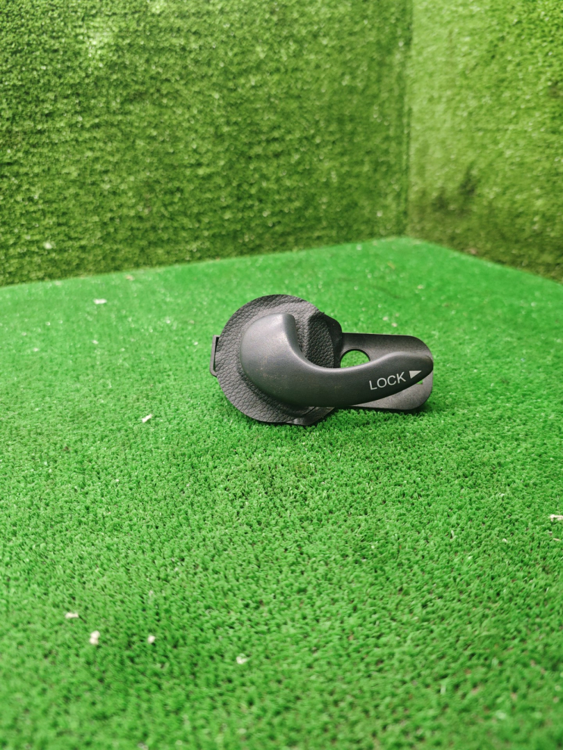 ручка внутренняя передняя левая Fiat Palio 1 поколение 2000, 1.2 л., бензин, МКПП, универсал - фото №1