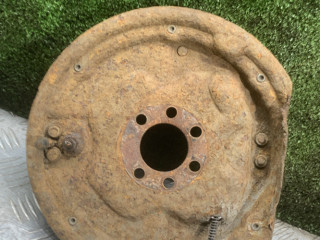 защитный кожух тормозного механизма Volkswagen Passat B3 1990, 1.8 л., mono, бензин, МКПП, седан