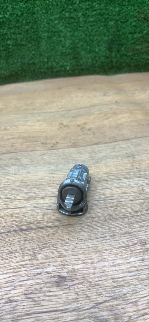 личинка дверного замка Lada Vesta 1 поколение 2023, 1.6 л., бензин, МКПП, седан - фото №1