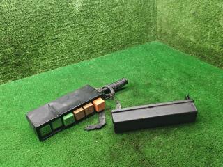 блок предохранителей Opel Vectra B 1997, 1.6 л., X 16 XEL, бензин, МКПП, седан