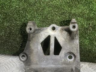 кронштейн (крепление) Chrysler Voyager 3 поколение 1997, 2.4 л., бензин, МКПП, минивэн