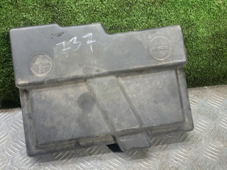 крышка аккумулятора Peugeot 406 1 поколение [рестайлинг] 2000, 1.8 л., бензин, МКПП, седан