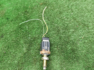 Датчик педали тормоза (лягушка) Toyota Avensis 1 поколение (T220) 2000, 2.0 л., 2C-T, дизель, МКПП, универсал