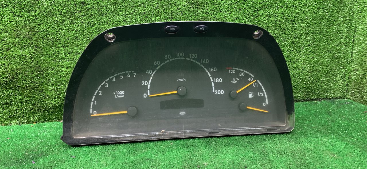 щиток приборов (приборная панель) Mercedes-Benz Vito W638 2002, 2.2 л., CDi, дизель, МКПП, микроавтобус - фото №1