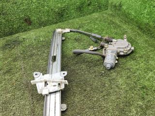 стеклоподъемник электрический передний правый Kia Rio 1 поколение 2001, 1.3 л., бензин, МКПП, универсал