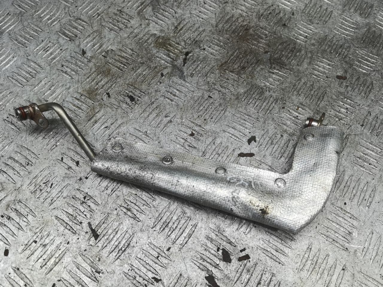 масляная трубка турбины Volkswagen Passat B3 1990, 1.9 л., TDi, дизель, МКПП, универсал - фото №1